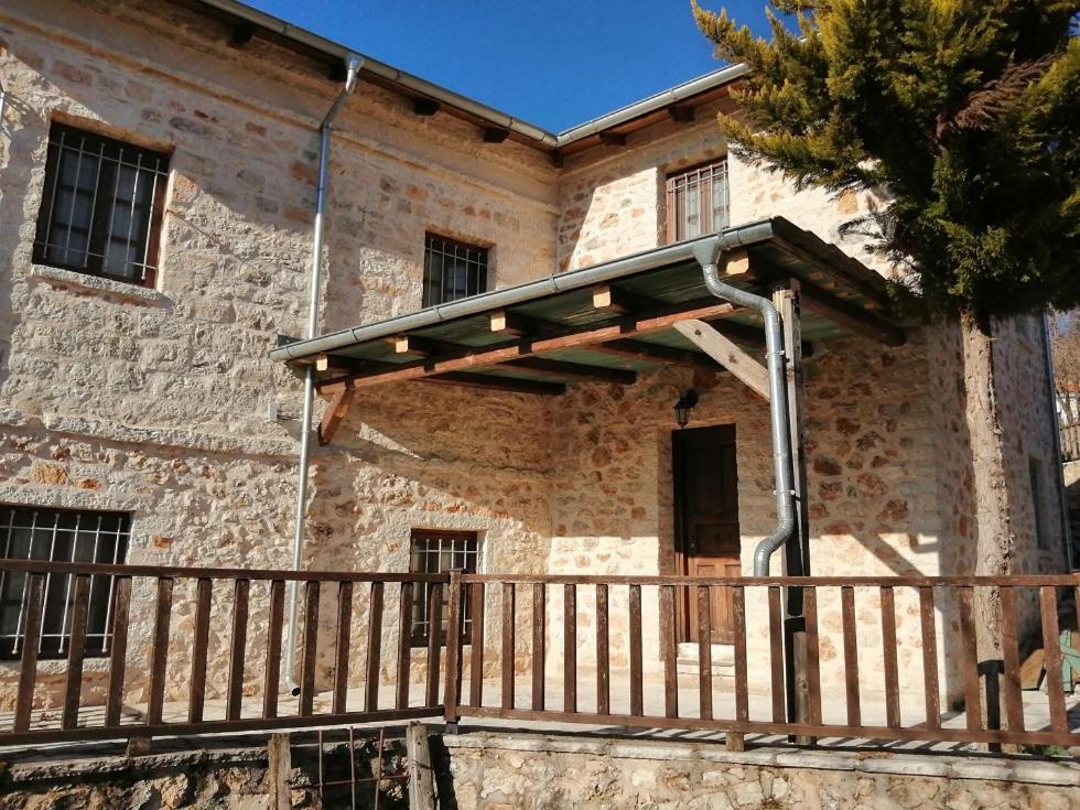 Yono'S Traditional House Ano Ravenia Exterior foto