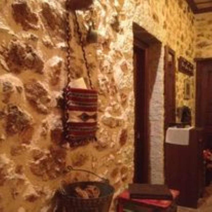 Yono'S Traditional House Ano Ravenia Exterior foto